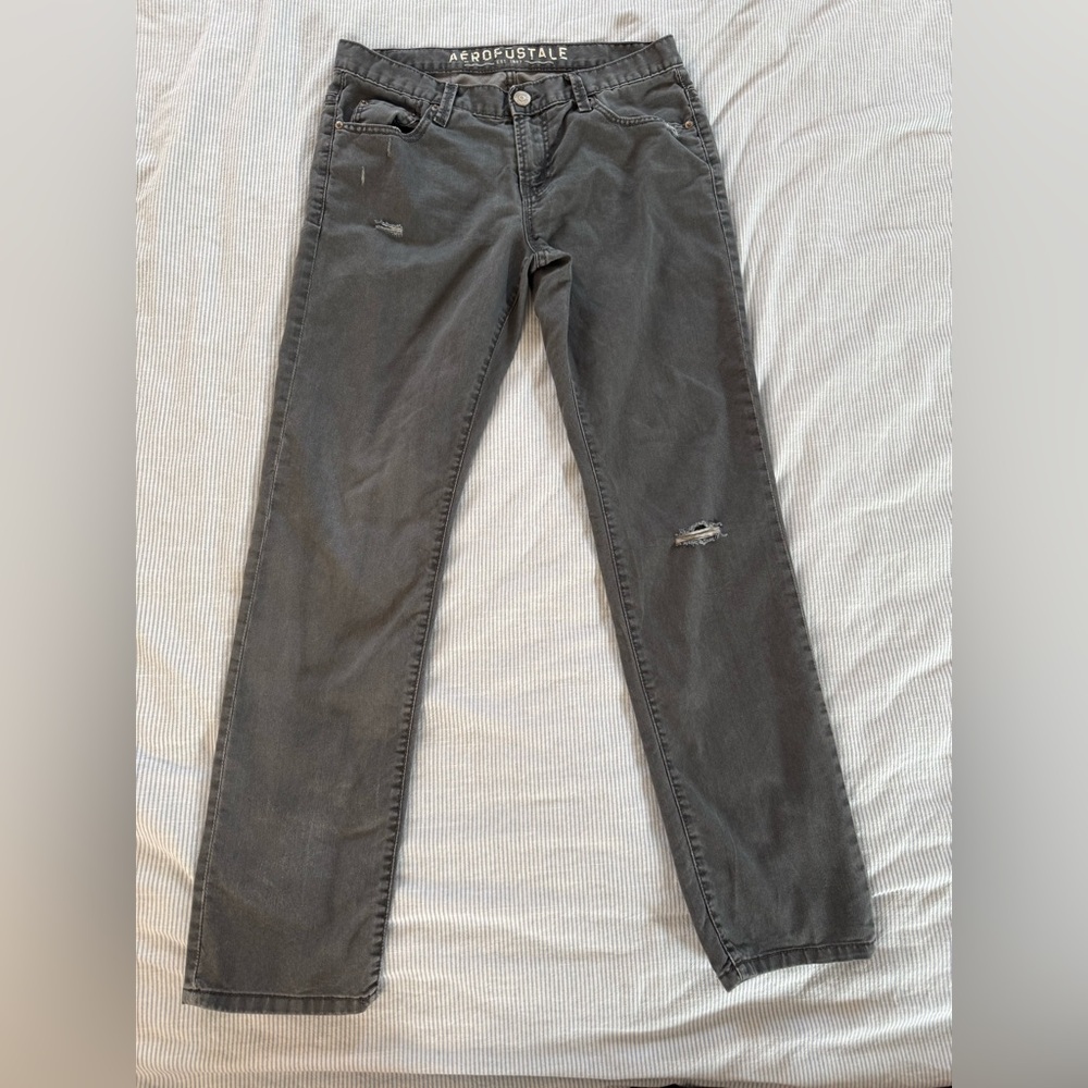 🟢Aéropostale Gray Distressed Jeans/ Bowery slim straight. 31/32🟢